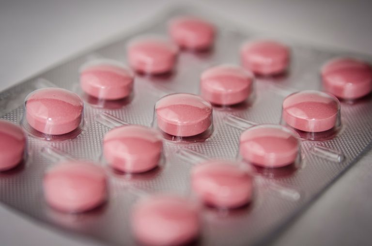 Projeto pretende derrubar norma da ANS que restringe oferta de medicamentos nos Planos de Saúde