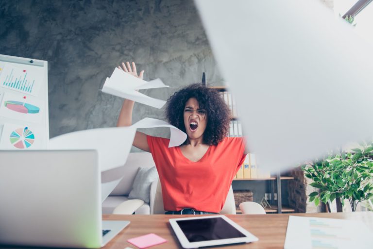 Conheça a Síndrome de Burnout e saiba quais são os seus sintomas